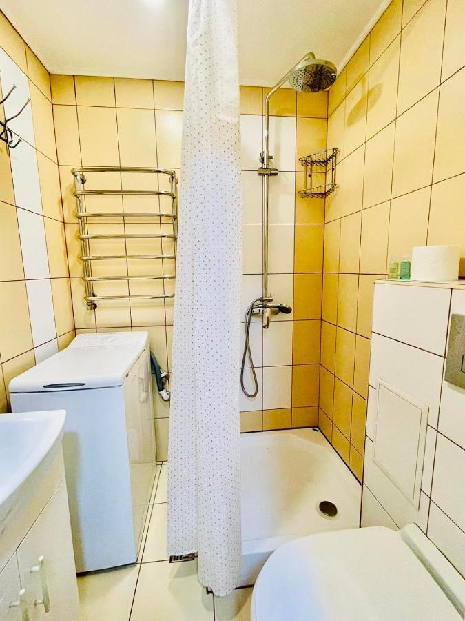 Крехівська 5,Апартаменти В Центрі, Дві Спальні Leópolis Exterior foto
